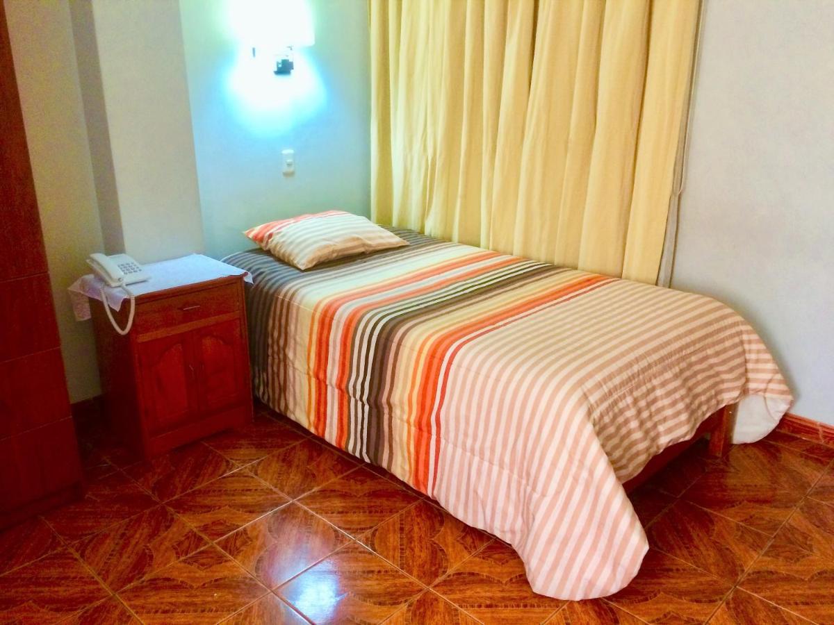 Hostal Residencial Lino Huaraz  Zewnętrze zdjęcie